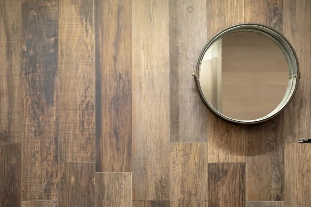 Porcelanato Ilva 20x120 Smokewood Oxide Natural