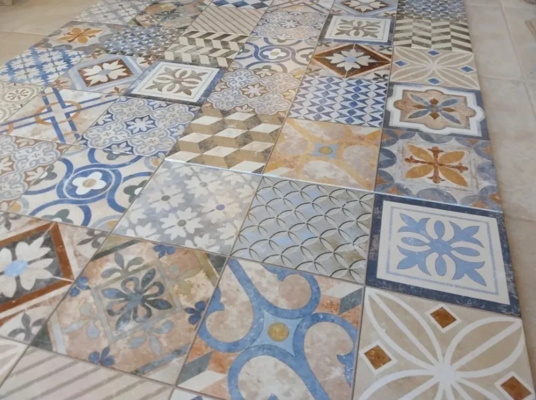 Ceramica Lourdes 56x56 Calcareo Color