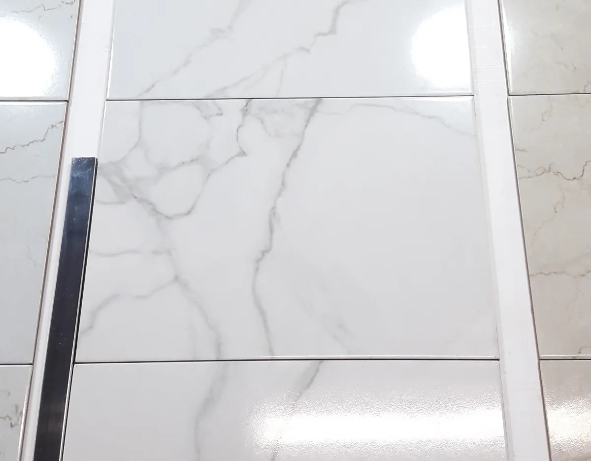 Cerámica Alberdi 34×51 Venato Blanco