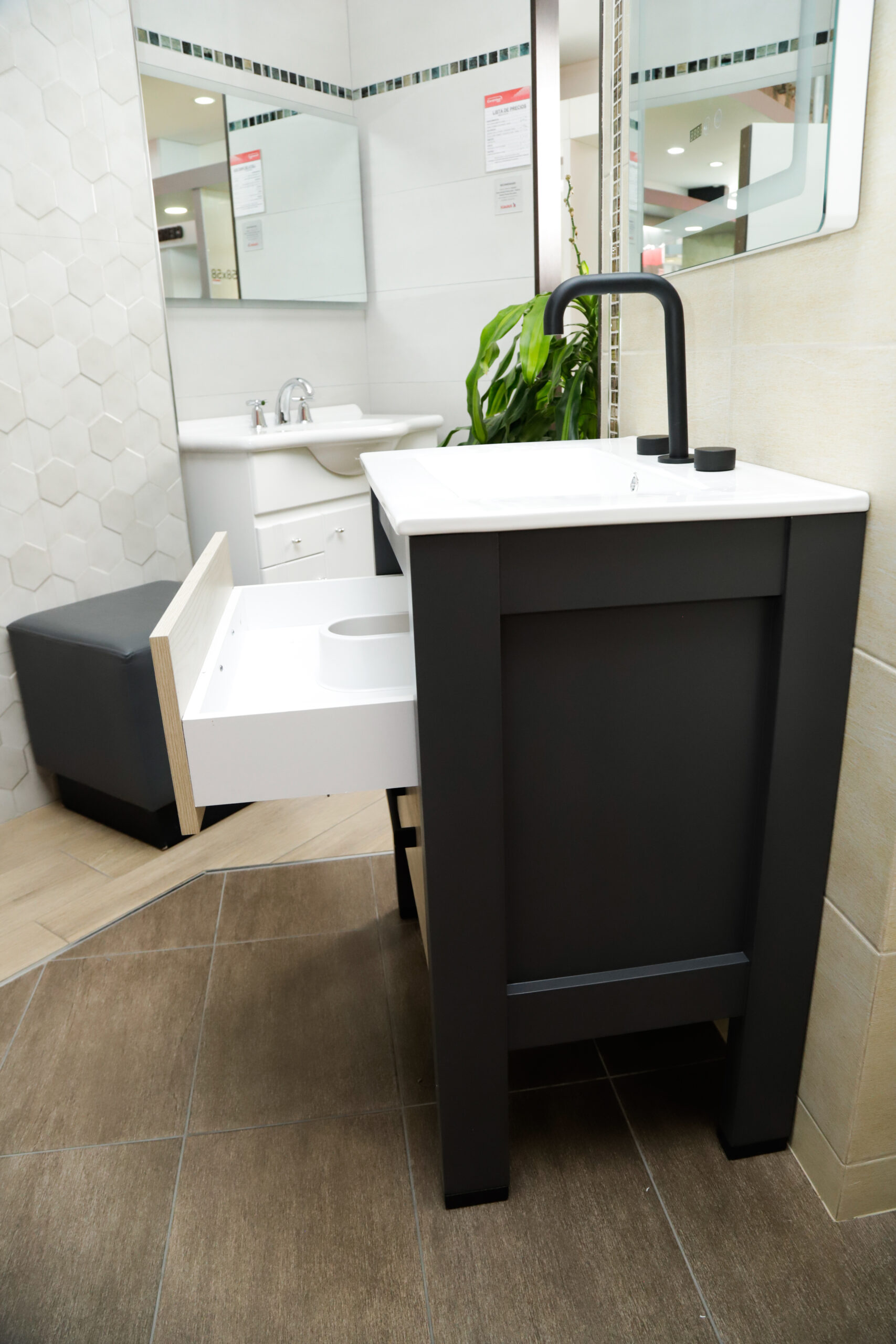 Vanitory De Pie Con Bacha Monocomando Campi Black 70 Cm