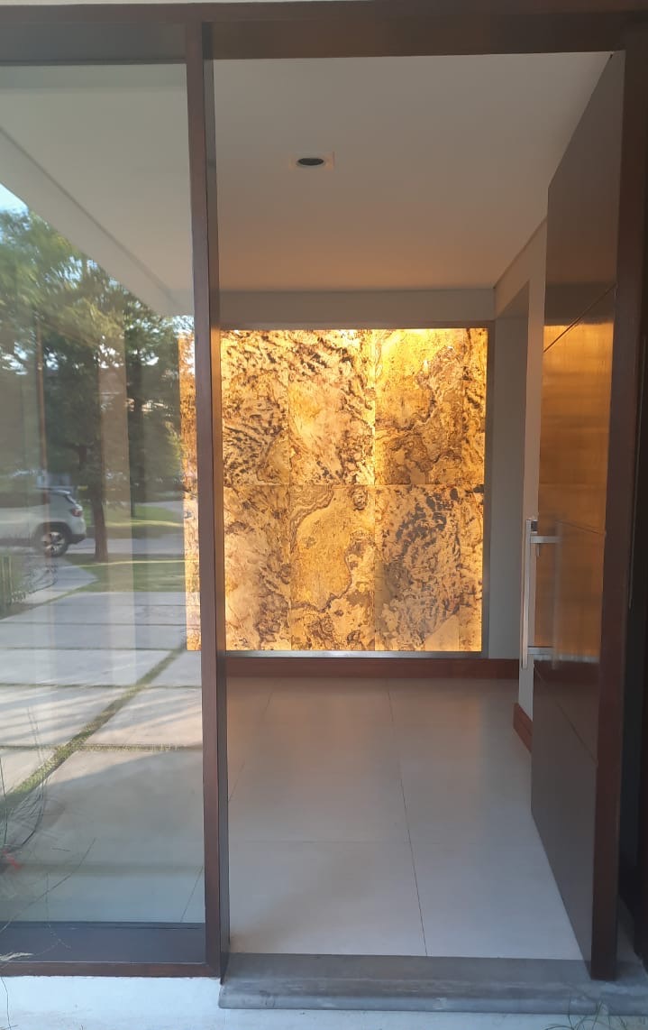 Revestimiento Flexible Piedrafina 122x61 Arenisca Traslucida